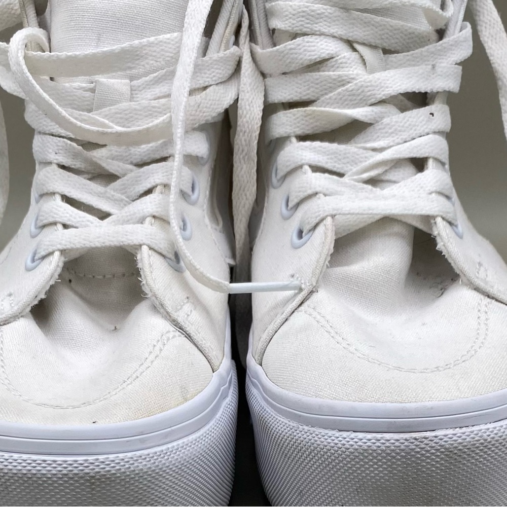 Vans Women’s Sk8-Hi Platform White Gum Sole High Top Skate Sneakers Shoes 7.5 - Picture 2 of 15